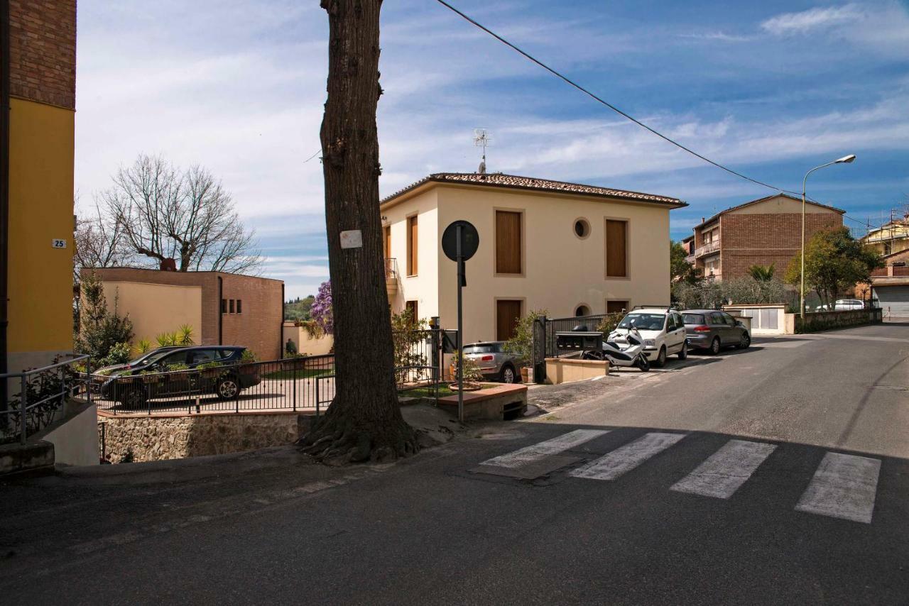 דירות סיינה Casa Il Glicine A Due Passi Dal Centro מראה חיצוני תמונה
